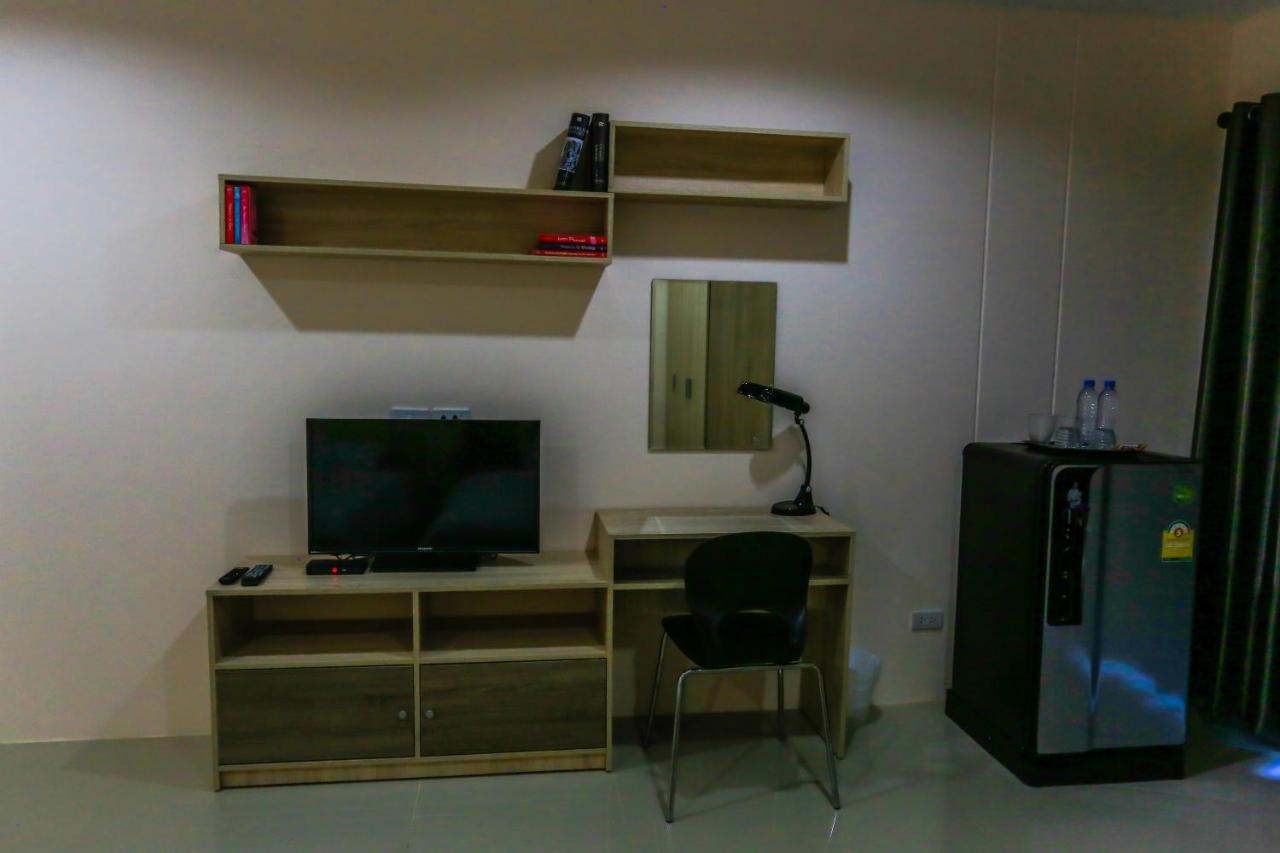 Tempo Plus Apartment Mae Sot Buitenkant foto