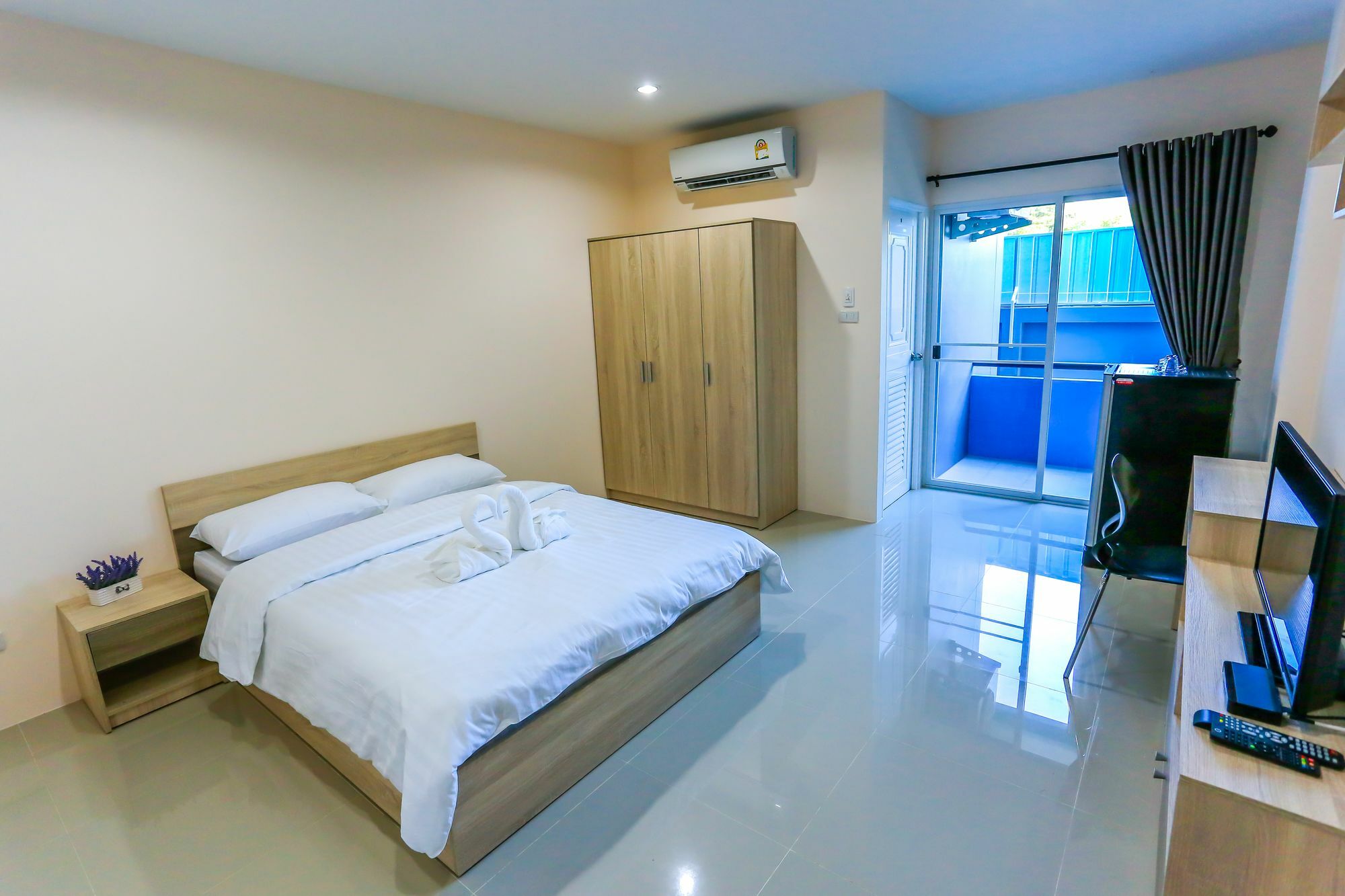 Tempo Plus Apartment Mae Sot Buitenkant foto