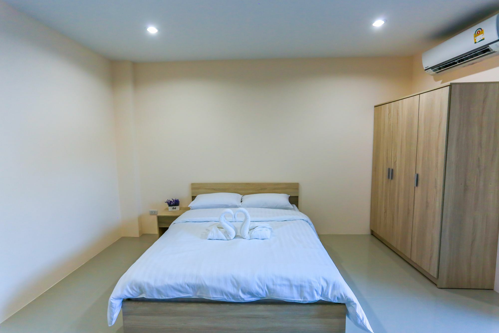 Tempo Plus Apartment Mae Sot Buitenkant foto